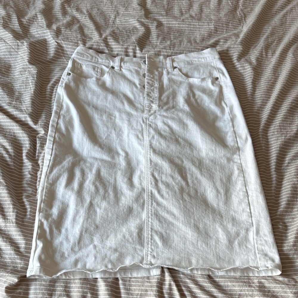 Banana Republic White Pencil Skirt